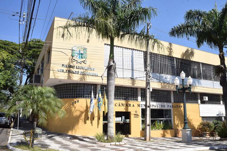 Câmara de Vereadores de Paranavaí analisa Lei de Diretrizes Orçamentárias de 2025