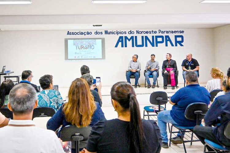 Turismo religioso é instrumento de evangelização e de promoção do desenvolvimento, argumentam lideranças