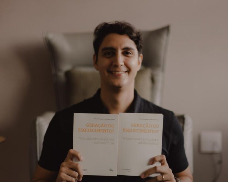 Vinícius Gomes lança “Geração do Esquecimento?” para discutir a adolescência e a conexão com os pais