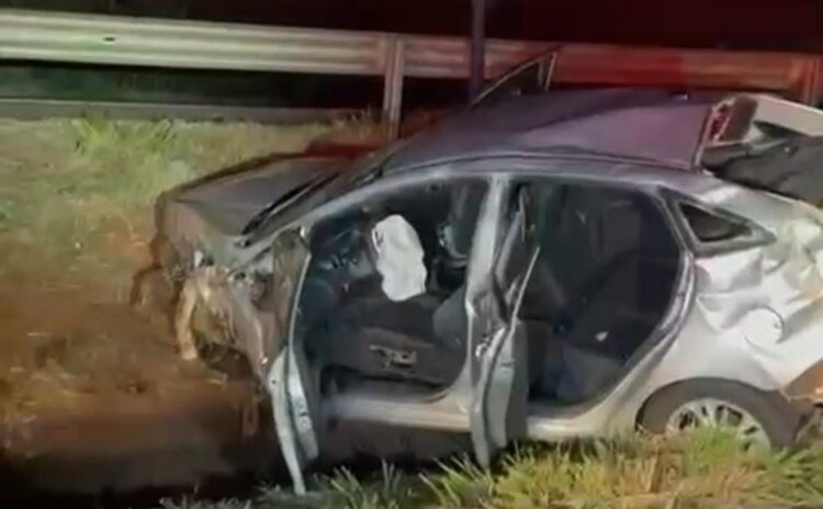 Jovem é preso em flagrante após carro carregado com 360 quilos de maconha capotar