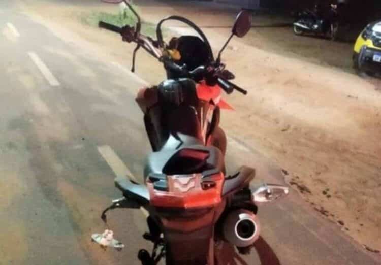 Acidente entre motos deixa três feridos na PR-464; adolescente é um dos condutores