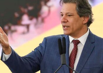 Haddad pede que equipe intensifique trabalho de revisão de gastos em meio a pressão fiscal