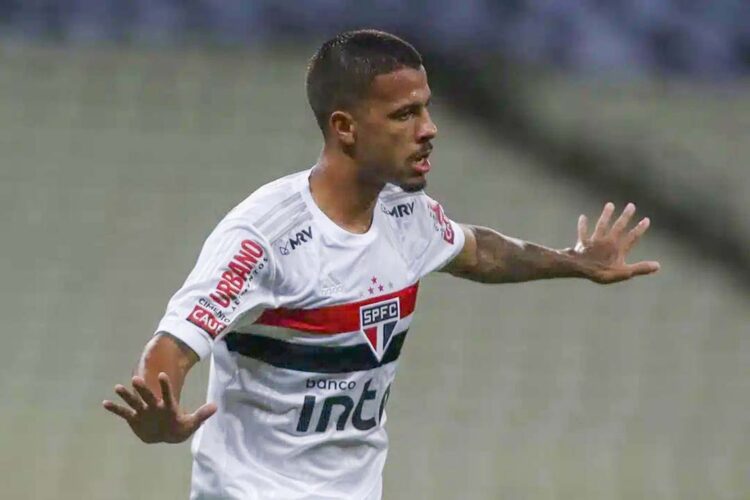 São Paulo anuncia a transferência  do zagueiro Diego Costa para clube russo