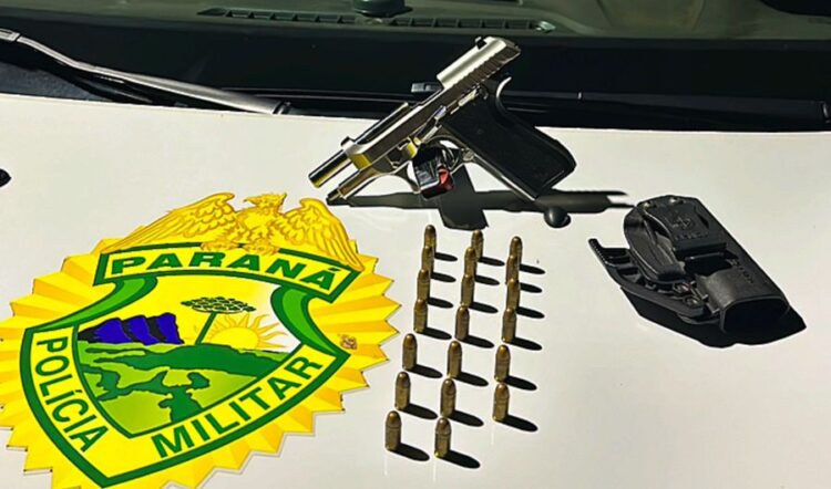 Homem é preso com pistola e diversas munições dentro do carro no Centro de Guairaçá