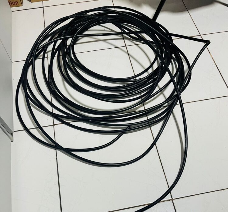 Homem é preso por furtar 150 metros de fios de cobre