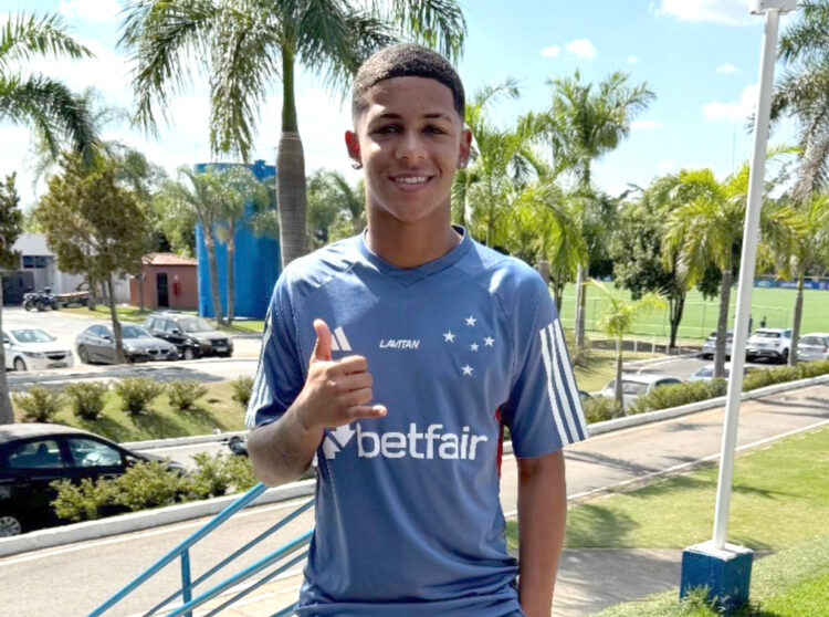 Jovem promessa que jogou pelo ACP é contratada pelo Cruzeiro