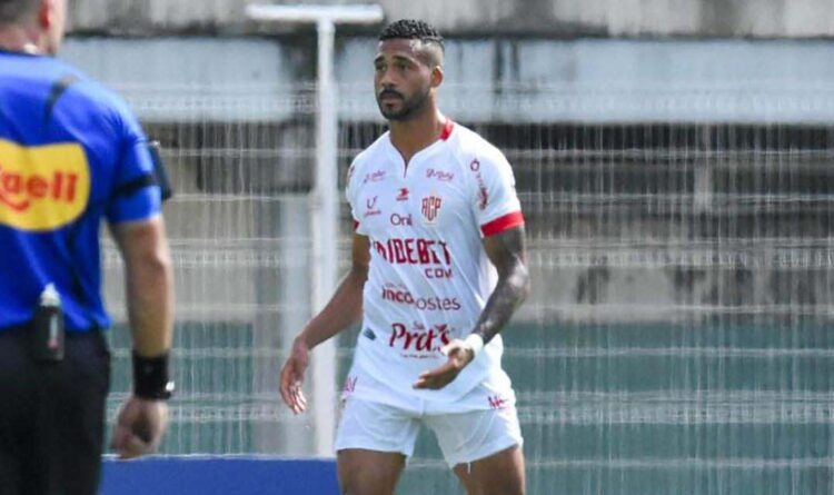 ACP empresta zagueiro para o Cianorte