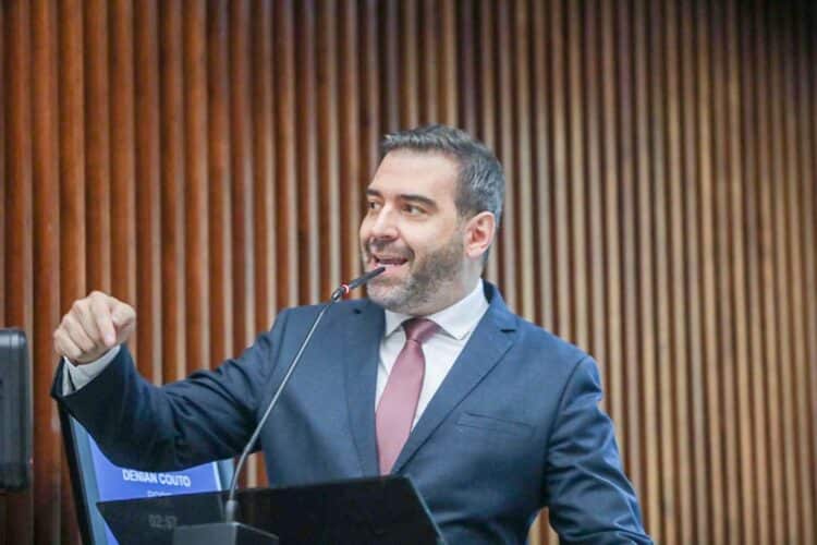 Deputado critica aposentadoria para ex-governadores