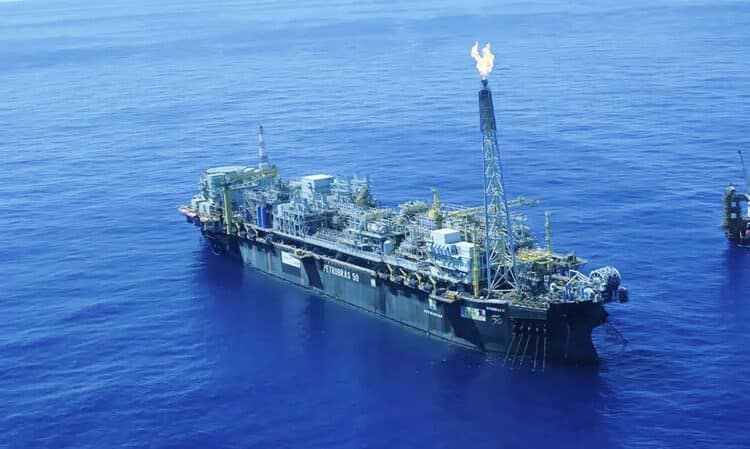 Produção nacional de petróleo cresce 3,9% em maio