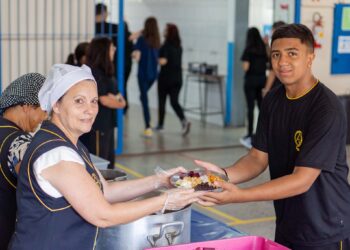 Alimentação nas escolas está cada vez mais saudável
