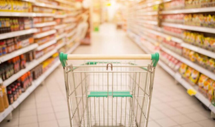 Atacarejos e supermercados fazem varejo alimentar crescer 8,4% em maio de 2024