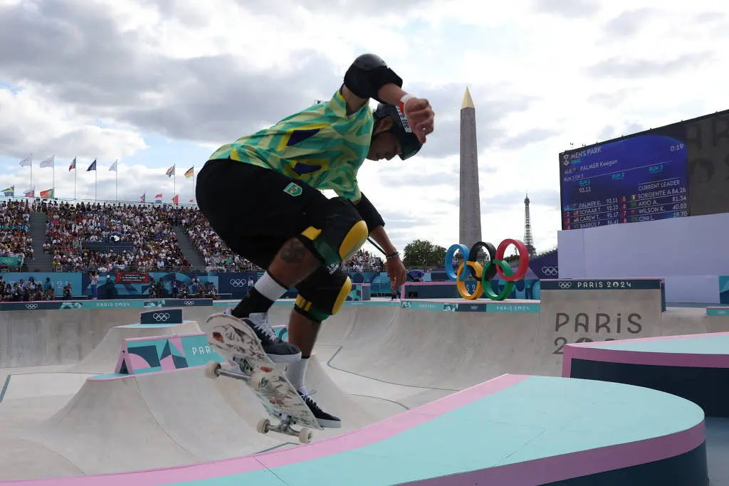 Augusto Akio recoloca Brasil no pódio do skate nos Jogos de Paris