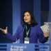 Momento é de cortar gastos em políticas públicas ineficientes, diz ministra