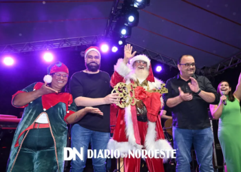 Papai Noel é recebido em Paranavaí – veja vídeo e fotos