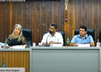 Vereadores aprovam reajustes salariais de servidores e três secretários de Paranavaí