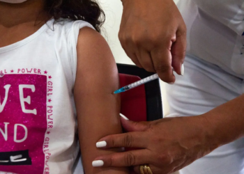 Discussão sobre obrigatoriedade da vacina contra Covid eleva os ânimos na Câmara de Vereadores