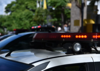 Homem é preso em Paranacity com revólver adulterado dentro do carro