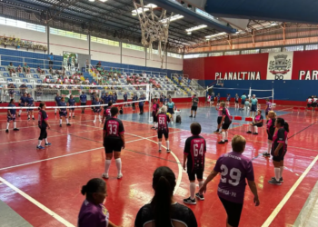 Liga Esportiva da Melhor Idade reúne 350 participantes em Planaltina do Paraná