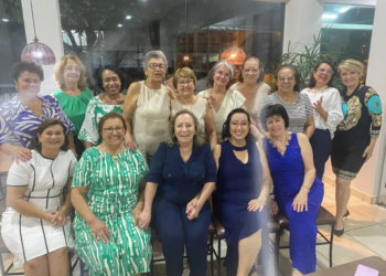 ENCONTRO DAS NORMALISTAS DA TURMA DE 1975