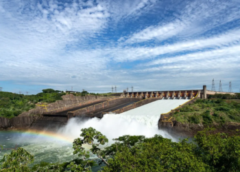 Com presença de Enio Verri, Alep discute papel da Itaipu no desenvolvimento sustentável