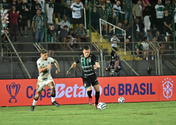 Partida entre Maringá FC e Atlético Mineiro