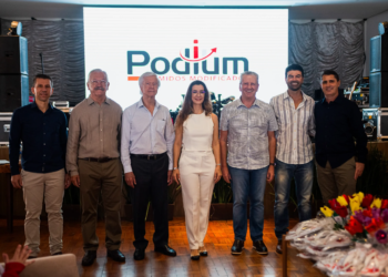 Da esquerda para a direita, Marcos Borges, Ivo Pierin Júnior, Paulo Sérgio Pierin, Denise Pierin, Mauricio Gehlen, Guilherme Pierin e Marcos André.