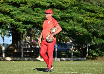 Ex-treinador do Rio Branco, Fahel Júnior assume comando técnico do ACP