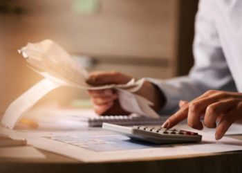 Número de CPFs inadimplentes diminui no Paraná