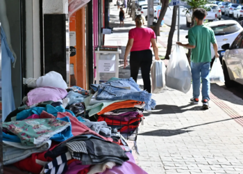 Comércio varejista ampliado do Paraná cresce 4,7% em março e supera média nacional