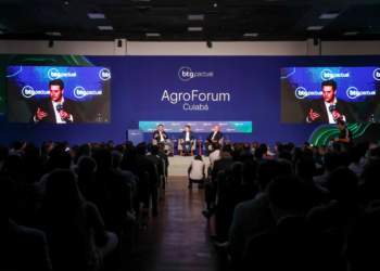 Paraná é modelo de agronegócio moderno para o Brasil, diz Ratinho Junior