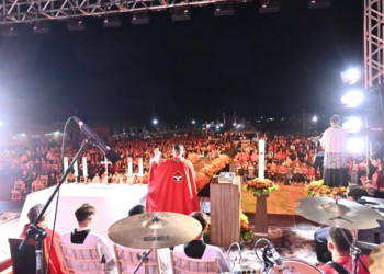 Primeiro dia de Éffeta reúne milhares de participantes