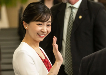 Princesa Kako de Akishino exalta memória dos imigrantes japoneses em visita a Maringá