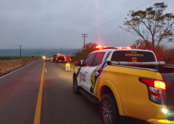Adolescente morre atropelada após carro dar pane na PR-498, em Floraí