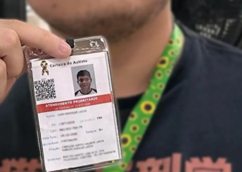 Paraná chega a 40 mil carteiras de identificação para pessoas com autismo