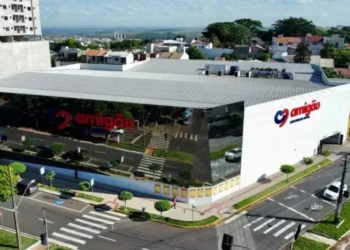 Com 478 vagas no Paraná, rede de supermercados faz mutirão de emprego nesta terça-feira
