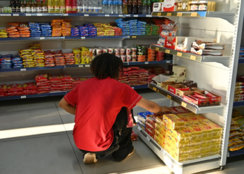 Sindicatos fecham acordo: reajuste salarial para funcionários de supermercados é de 5,2%