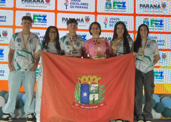 Atletas do Colégio Estadual Carlos Gomes brilham nos Jogos Escolares do Paraná