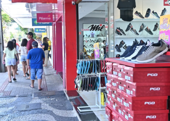 Confiança do comércio paranaense avança pelo segundo mês