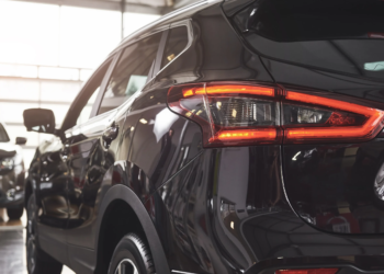 Descubra as dez cores de carro que mais interessaram aos paranaenses