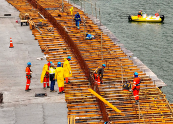 Com 94,2 mil vagas, Paraná tem 3º maior saldo de empregos gerados no 1º semestre de 2025