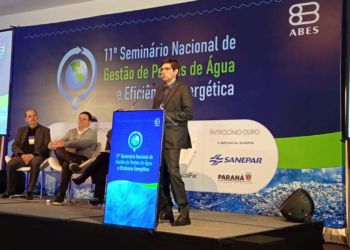 Sanepar apresenta ações no combate e prevenção de perda de água em seminário