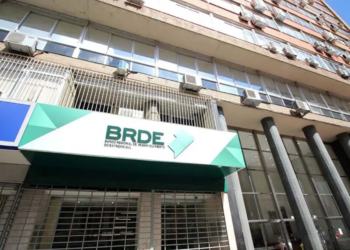 Com salários de até R$ 10,1 mil, BRDE abre concurso para vagas de ensino médio e superior