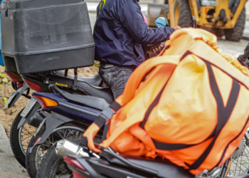 Turismo cresce 5,5% e serviços avançam 2,5% no primeiro semestre no Paraná