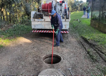 Sanepar busca parceria no uso das redes de esgoto para passagem de fibras ópticas