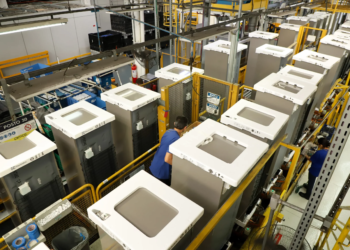 Paraná registra superávit recorde de R$ 144 bilhões no comércio interestadual