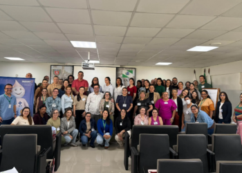 Saúde reforça capacitação de profissionais que atuam em salas de vacina no Estado