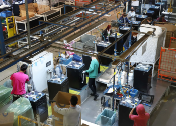 Paraná tem mais de 102 mil carteiras assinadas