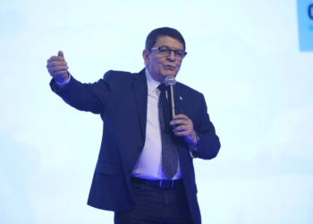 Cofeci reúne lideranças em Curitiba e participa de homenagem na Assembleia Legislativa