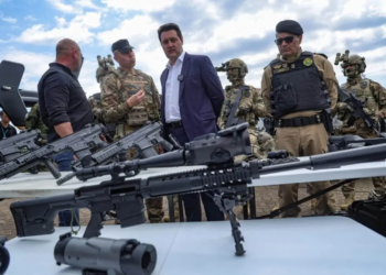 Policiais equipados: forças especiais de segurança do Paraná recebem 1,5 mil fuzis