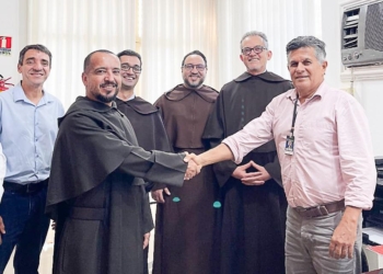 Freis Carmelitas expandem missão educacional e integram Colégio Global em Umuarama